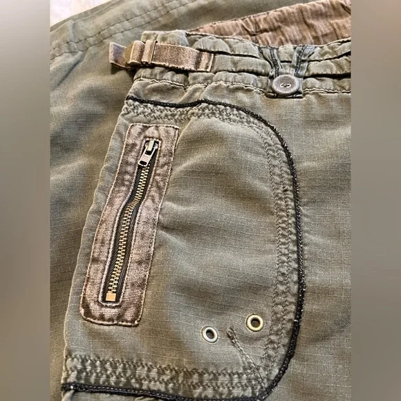 DA-NANG CROPPED CARGO - Picture 10 of 16